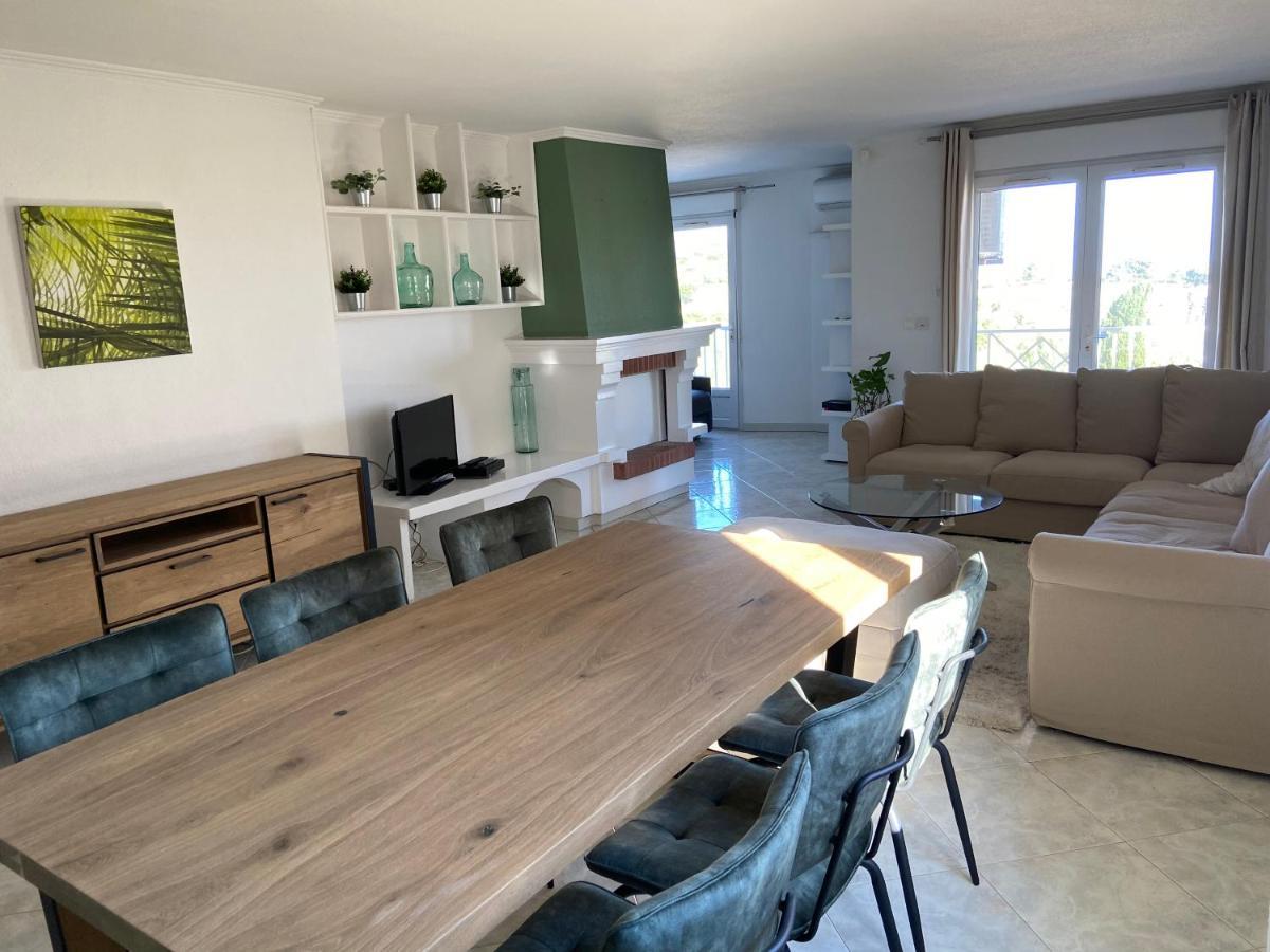 Appartement T4 Tres Bien Situe Et Climatise LʼÎle-Rousse Exterior foto